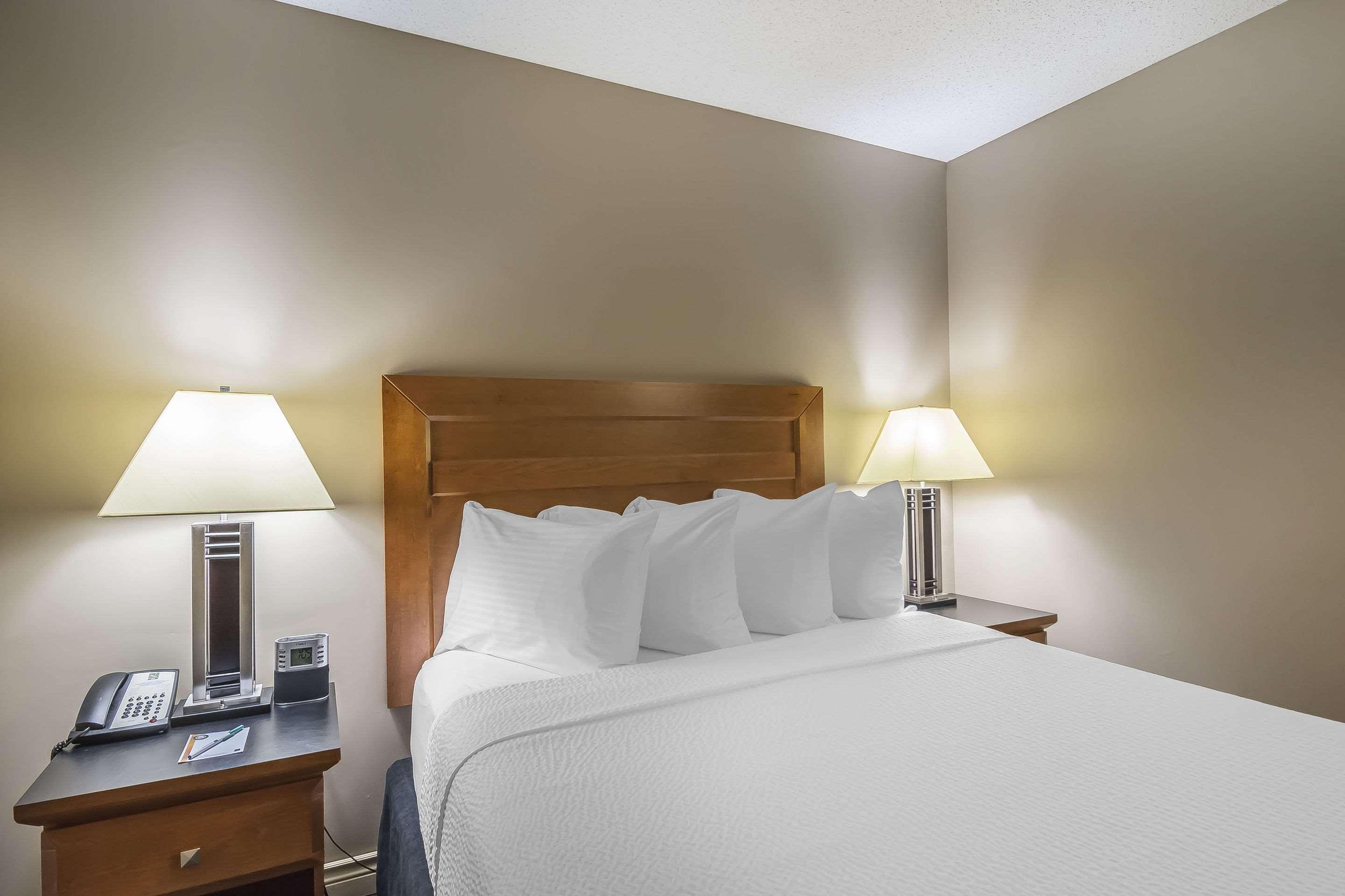 Quality Inn West Едмънтън Екстериор снимка