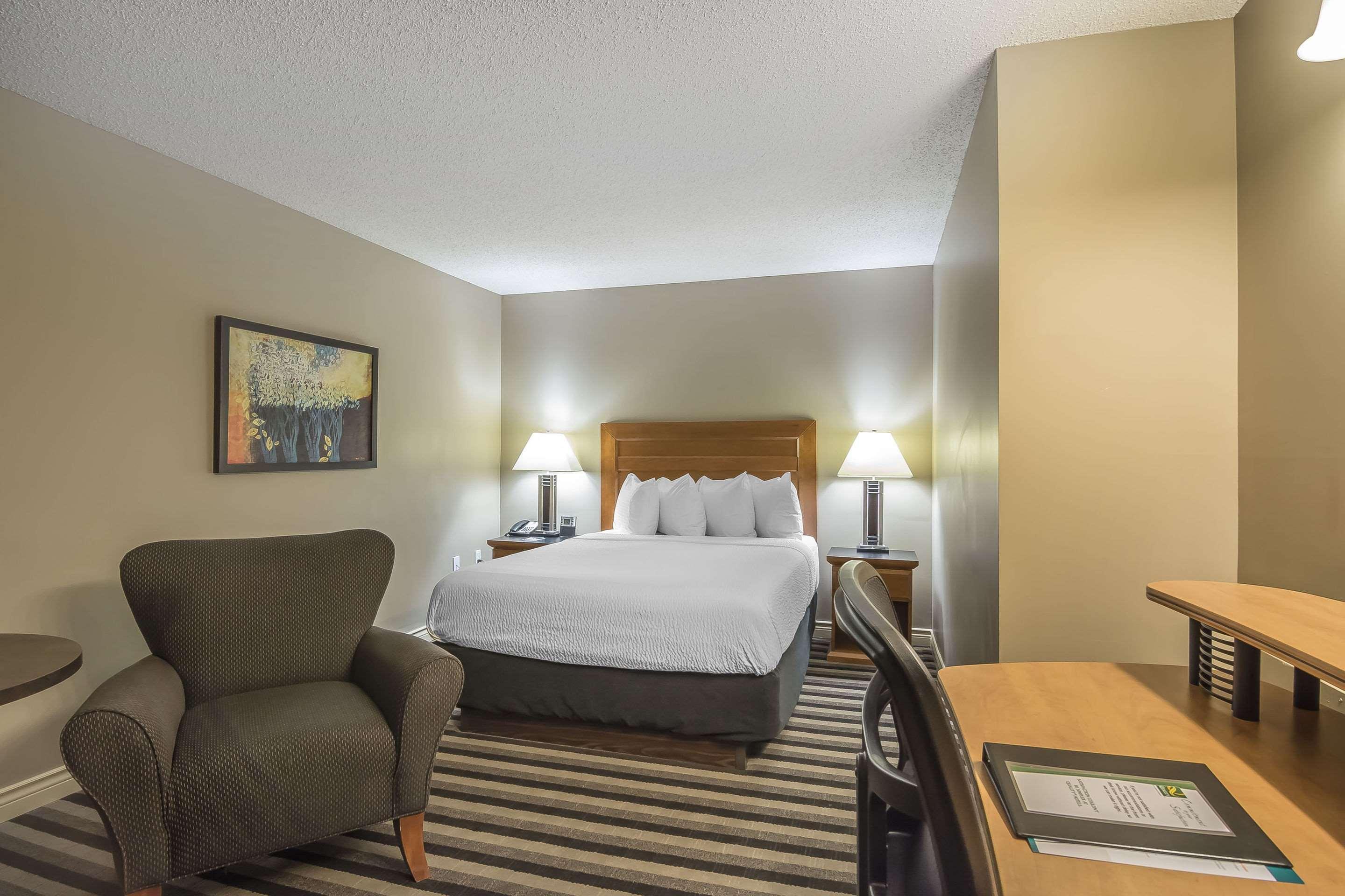 Quality Inn West Едмънтън Екстериор снимка
