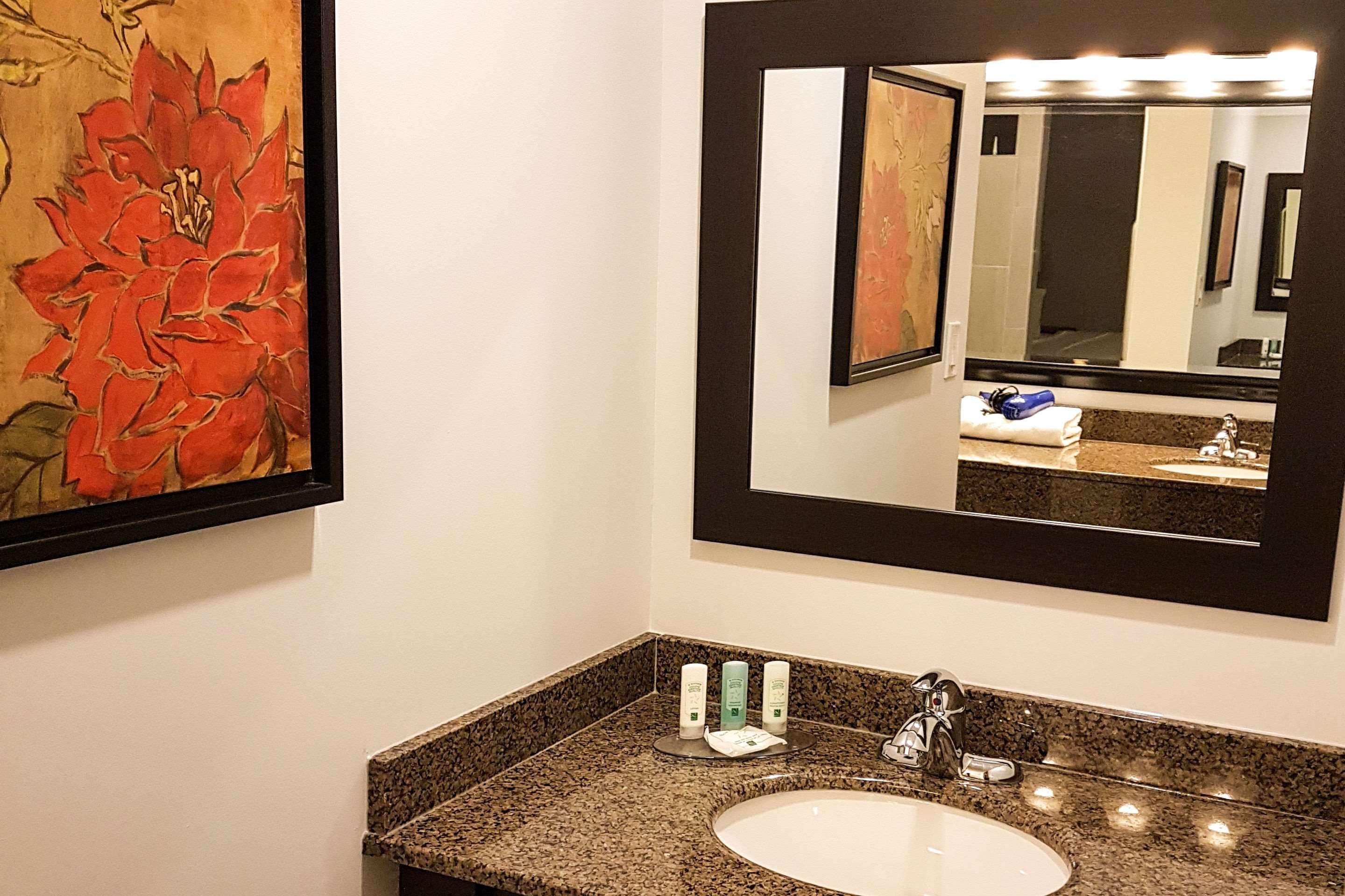 Quality Inn West Едмънтън Екстериор снимка