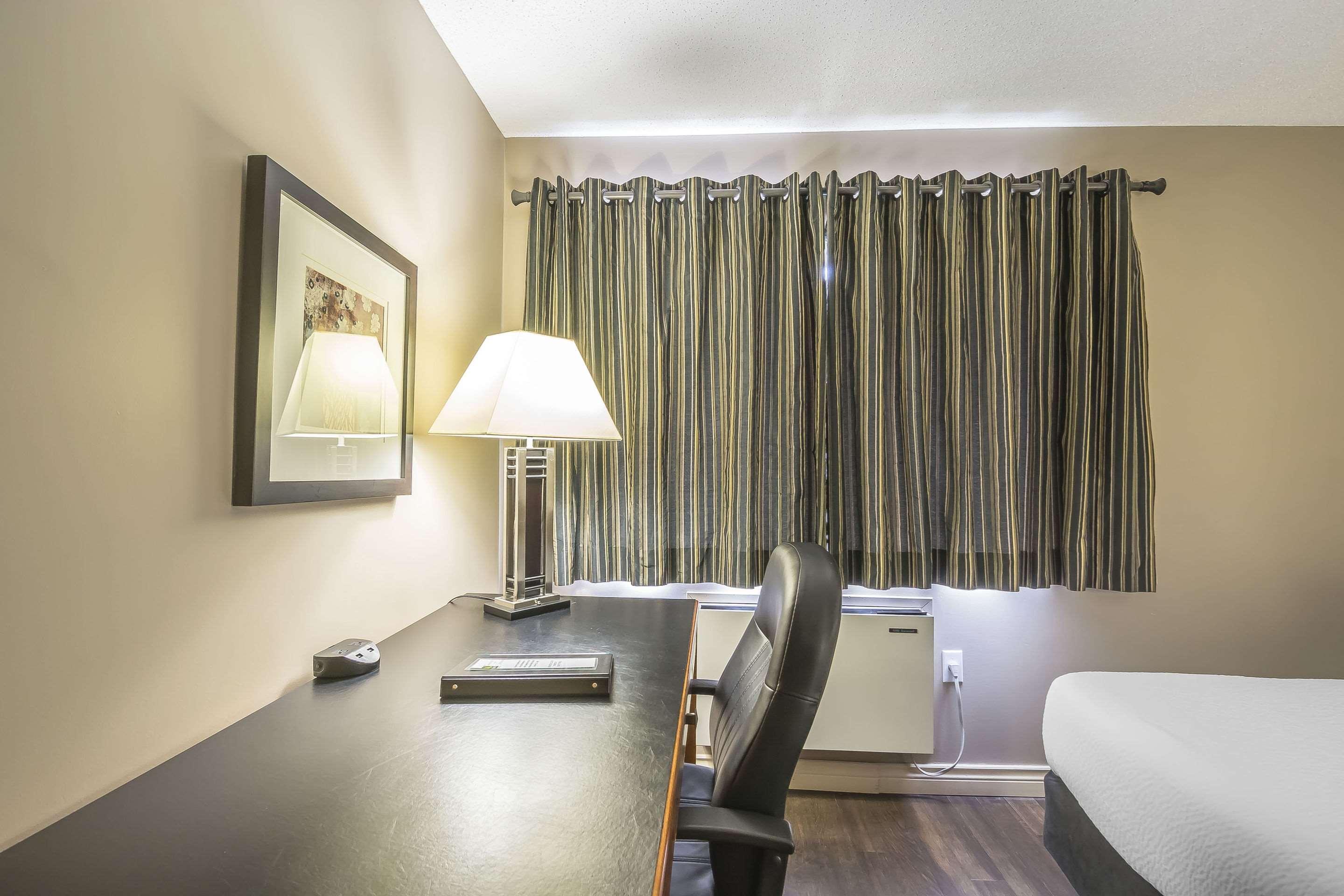 Quality Inn West Едмънтън Екстериор снимка