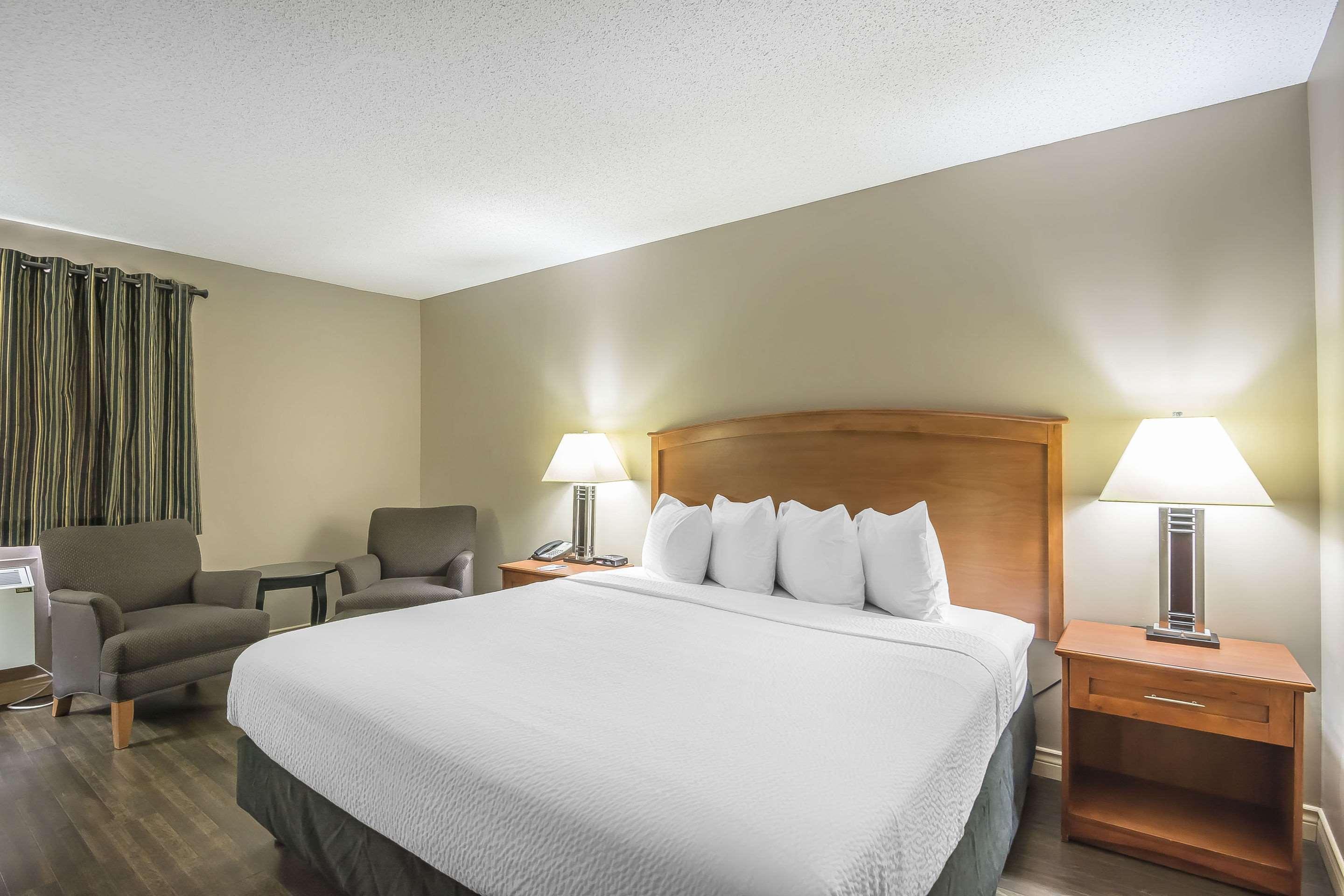 Quality Inn West Едмънтън Екстериор снимка