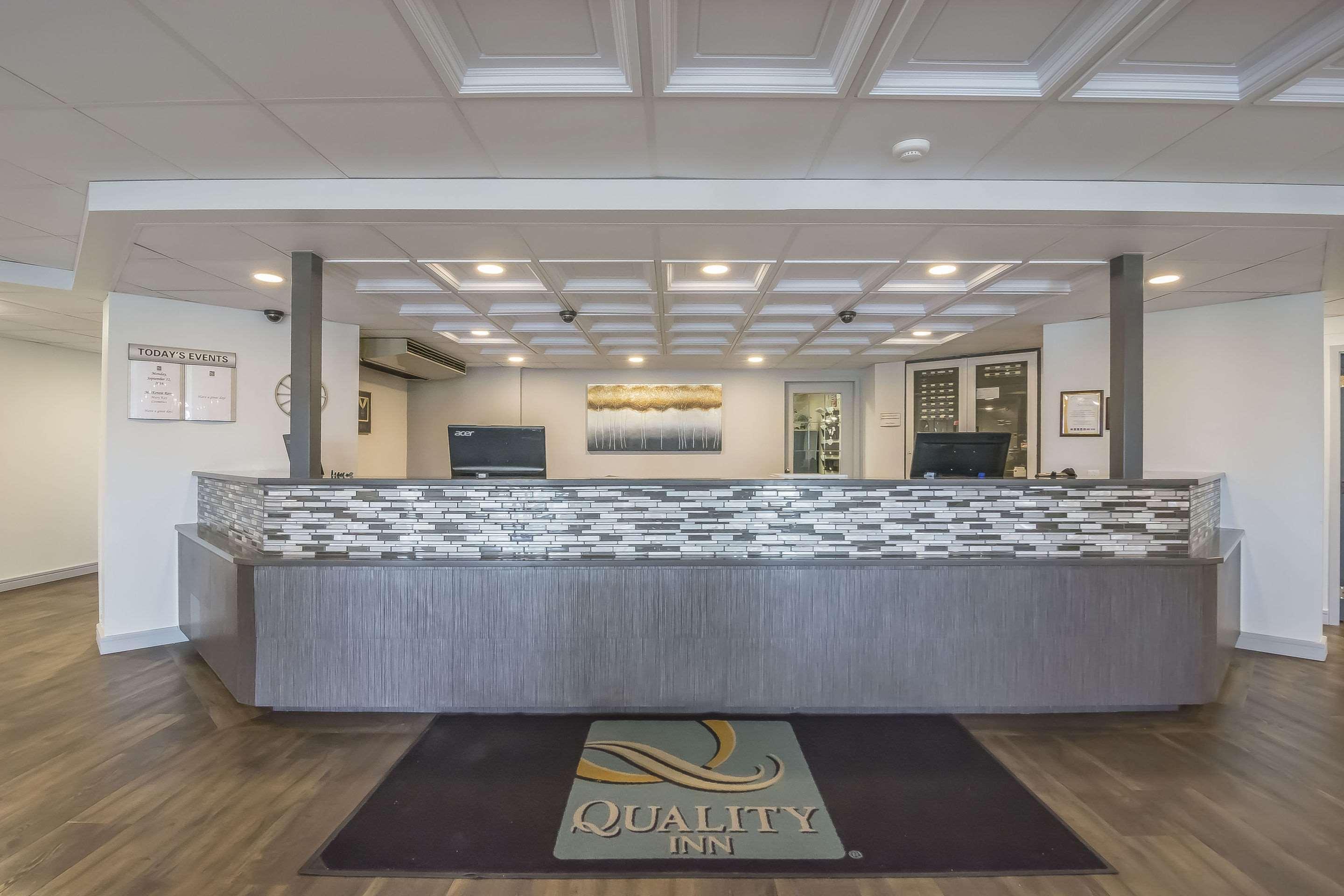 Quality Inn West Едмънтън Екстериор снимка